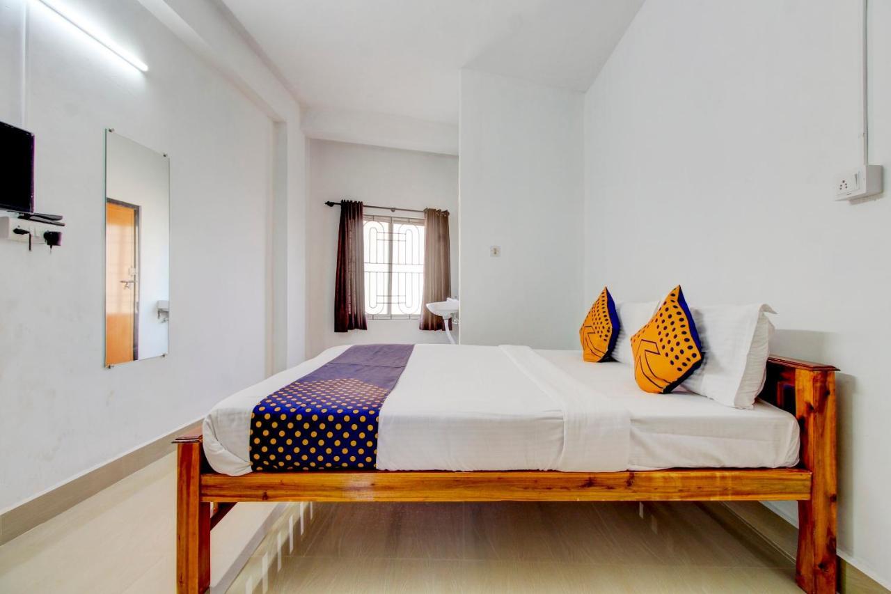 Spot On Hotel Samruddhi Residency 마니팔라 외부 사진
