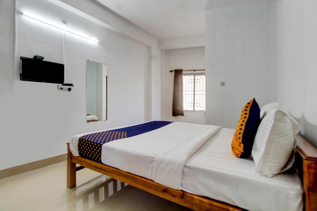 Spot On Hotel Samruddhi Residency 마니팔라 외부 사진