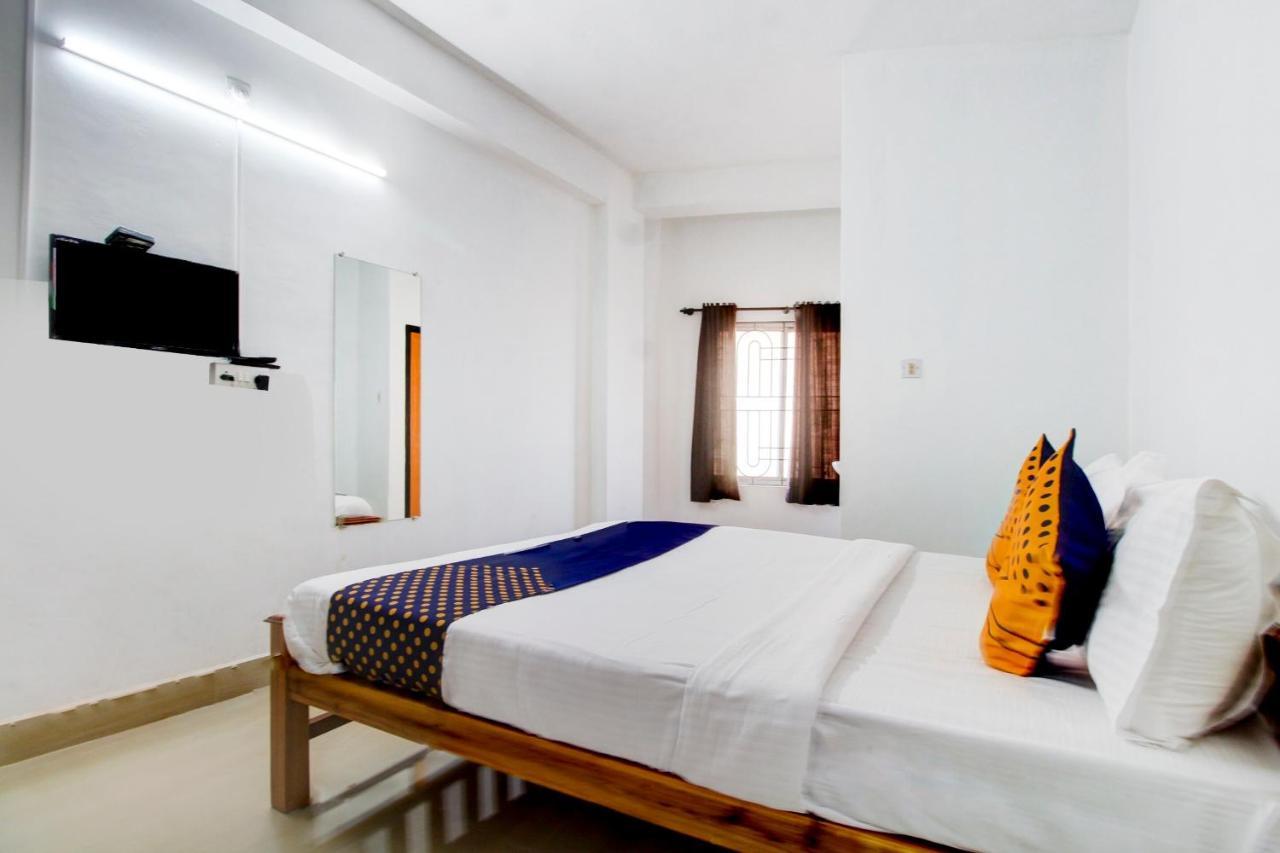 Spot On Hotel Samruddhi Residency 마니팔라 외부 사진